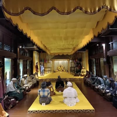 Melaka Sultanate Palace Museum inside